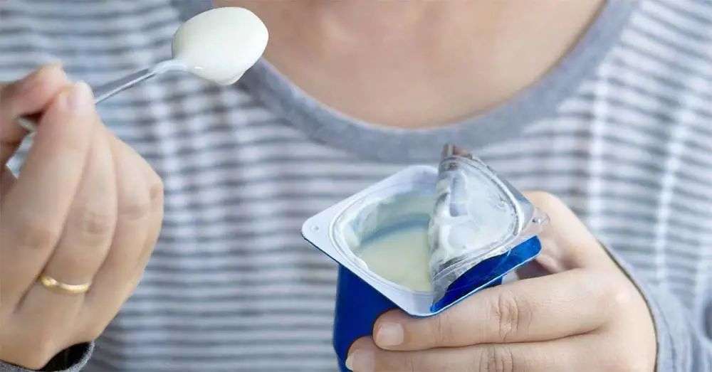 再也不用「擠牙膏」，高露潔換上的「潤(rùn)滑劑」包裝，讓牙膏從此一滴不剩